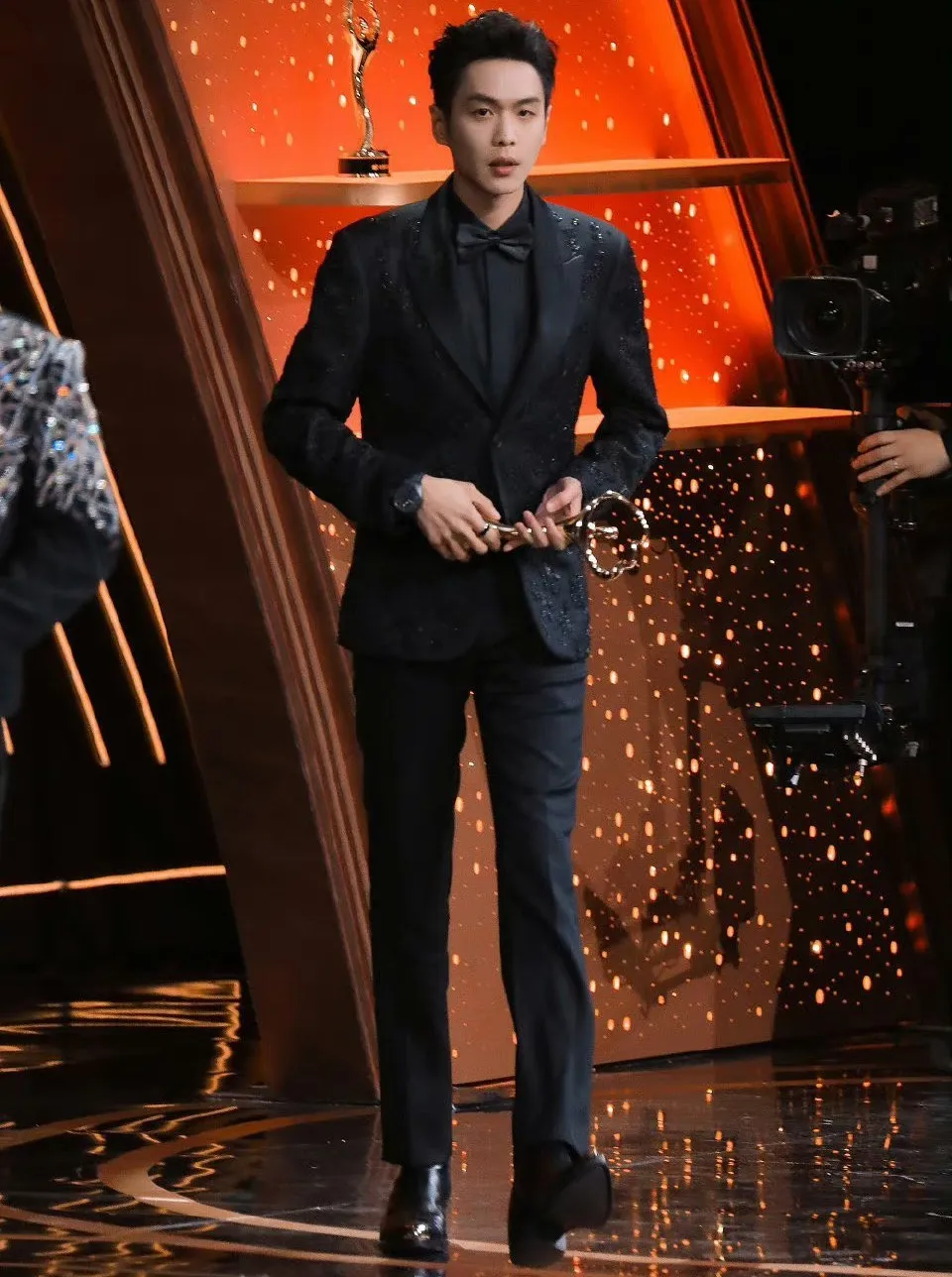 英年早婚的4位男明星，与西装适配度1000%！